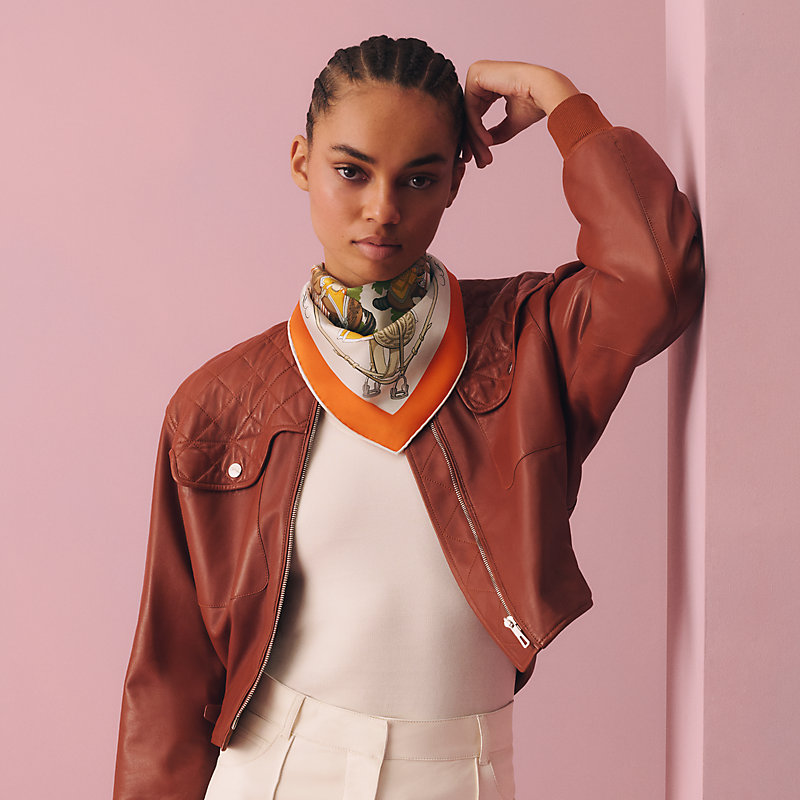 あ*き様 Hermès L'hiver 赤 シルク スカーフ Equipements a Cheval sur l'Elegance scarf 70 | Hermès USA